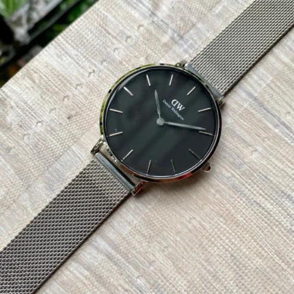 Daniel Wellington first copy watch in karnataka at Borzia