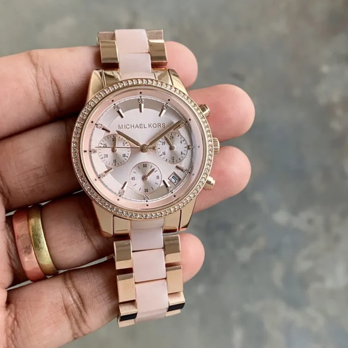 Michael Kors First Copy Watch in Mumbai at Borzia